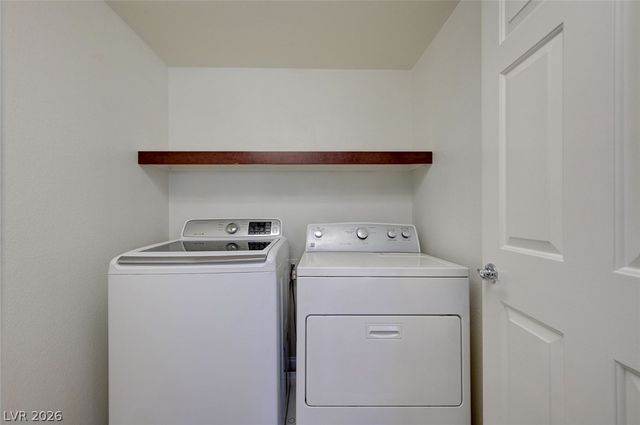 6844 Treble Clef Avenue, Las Vegas, NV 89139