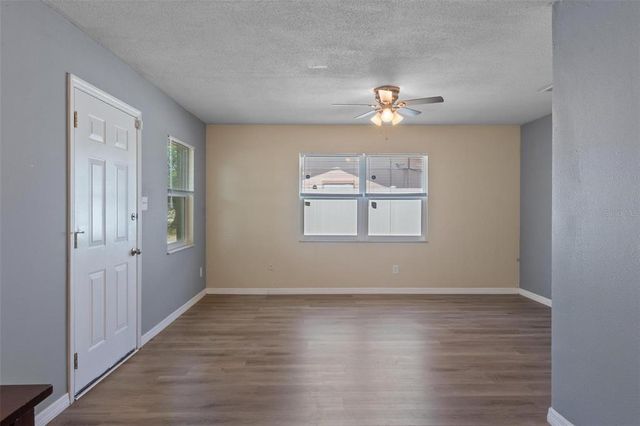 14734 11TH STREET, Dade City, FL 33523