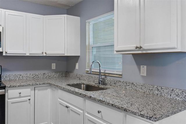 14734 11TH STREET, Dade City, FL 33523