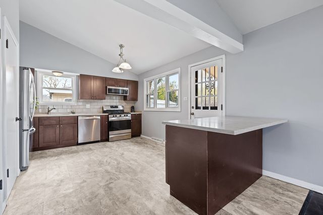 9907 W Fullerton Avenue, Melrose Park, IL 60164