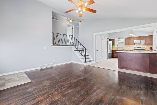 9907 W Fullerton Avenue, Melrose Park, IL 60164