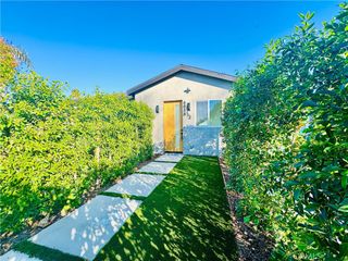 6858 1/2 Aura Avenue, Reseda, CA 91335