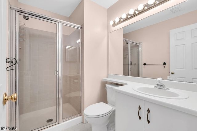 709 Dunn Cir, Bridgewater Twp., NJ 08807
