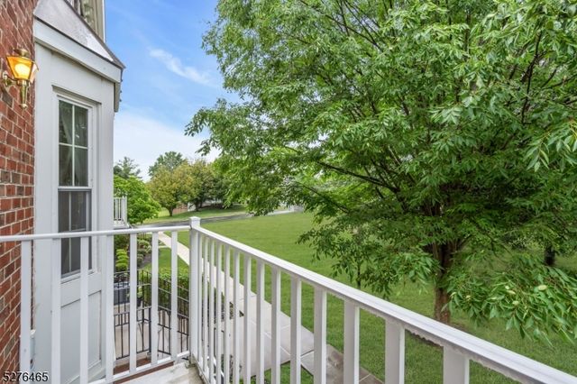 709 Dunn Cir, Bridgewater Twp., NJ 08807
