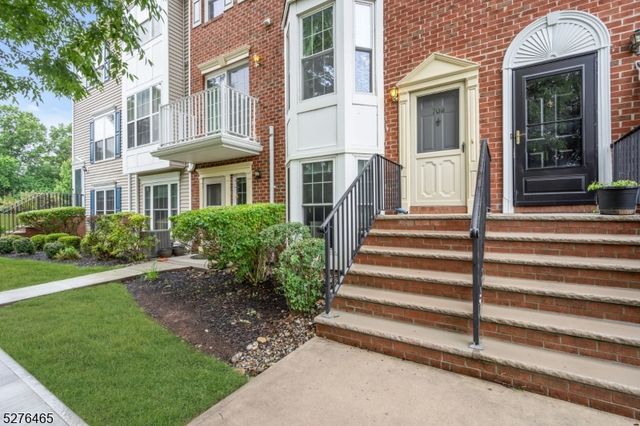 709 Dunn Cir, Bridgewater Twp., NJ 08807