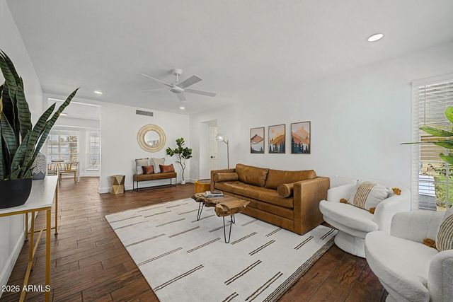 18250 N 39th Avenue, Glendale, AZ 85308