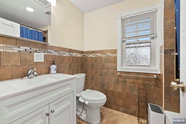 248 Parker Avenue, Hackensack, NJ 07601