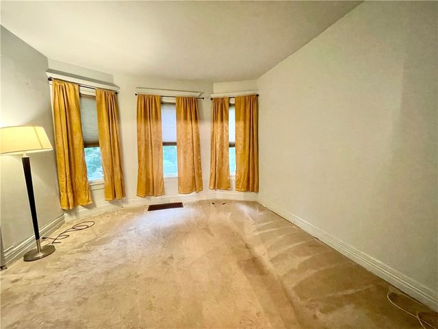 457 North Seward Avenue, Auburn, NY 13021
