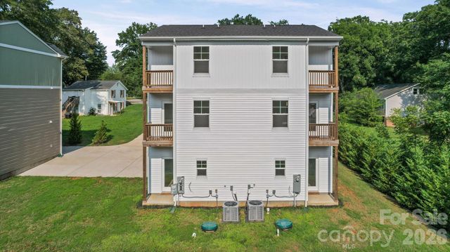 511 N Hill Street A and B, Dallas, NC 28034