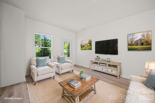 511 N Hill Street A and B, Dallas, NC 28034