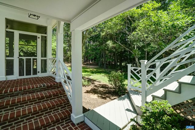 1961 PIPER WAY, Keswick, VA 22947