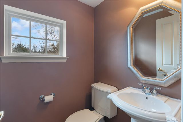 121 Northview Court, Peekskill, NY 10566