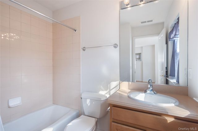 121 Northview Court, Peekskill, NY 10566