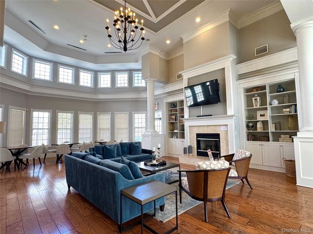 121 Northview Court, Peekskill, NY 10566