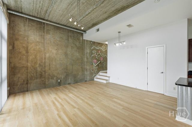 536 Selma Street C, Savannah, GA 31401