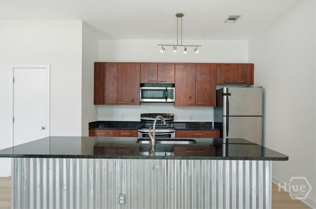 536 Selma Street C, Savannah, GA 31401