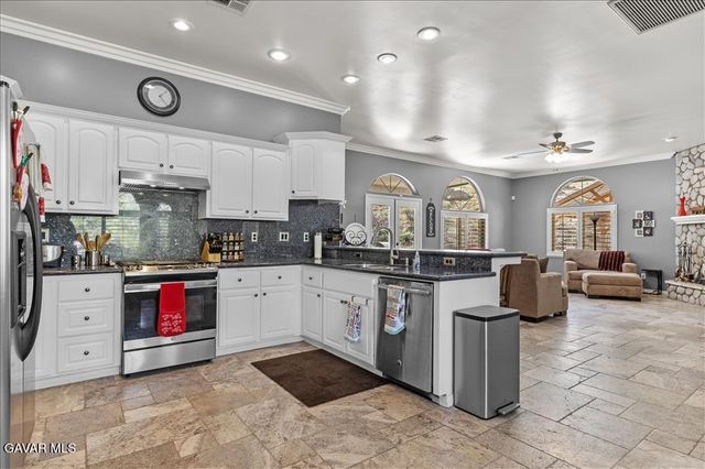 26050 Cumberland Road, Tehachapi, CA 93561