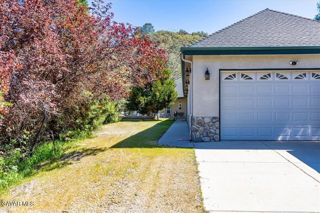 26050 Cumberland Road, Tehachapi, CA 93561