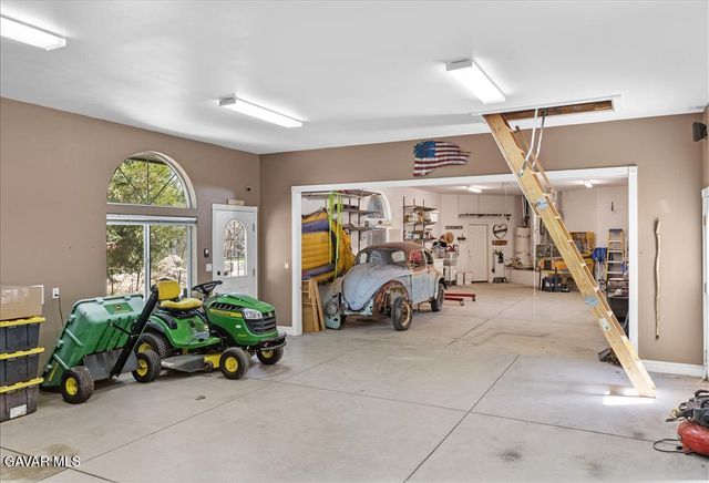 26050 Cumberland Road, Tehachapi, CA 93561