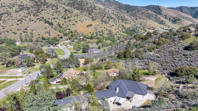 26050 Cumberland Road, Tehachapi, CA 93561