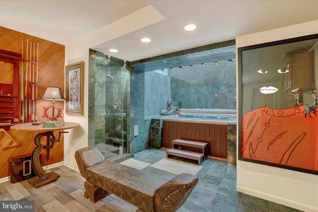 58 SUTPHIN PNES PNES, Yardley, PA 19067