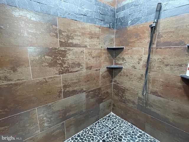 58 SUTPHIN PNES PNES, Yardley, PA 19067