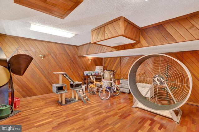 58 SUTPHIN PNES PNES, Yardley, PA 19067