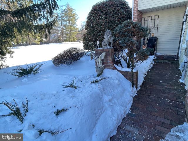 58 SUTPHIN PNES PNES, Yardley, PA 19067