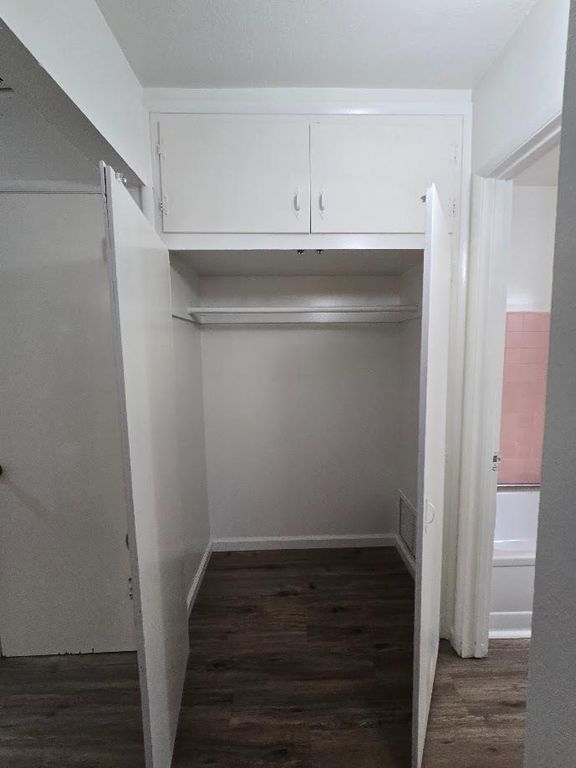 Image 15 of property listing at 217 E Tuolumne Street, Fresno, CA 93706