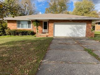4402 S Stary Drive S, Parma, OH 44134