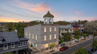 9357 N CONGRESS ST, New Market, VA 22844