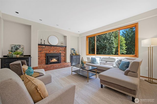 8412 E Meadow Lake Drive, Snohomish, WA 98290