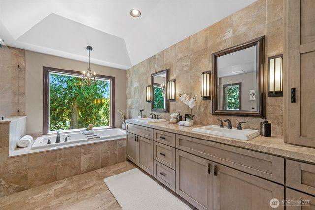 8412 E Meadow Lake Drive, Snohomish, WA 98290