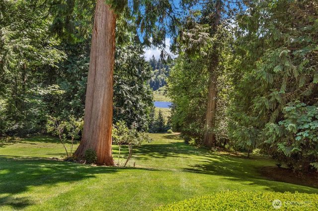 8412 E Meadow Lake Drive, Snohomish, WA 98290