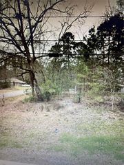 20136 Pine Lane, Montgomery, TX 77356