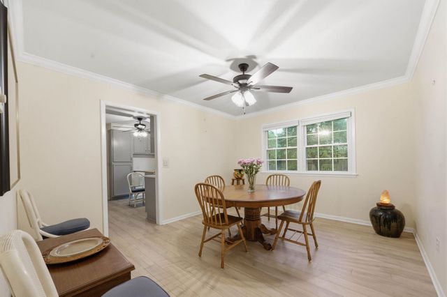 7006 E Stonegate St, Wichita, KS 67206