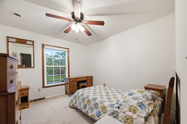 7006 E Stonegate St, Wichita, KS 67206