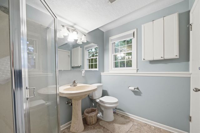 7006 E Stonegate St, Wichita, KS 67206