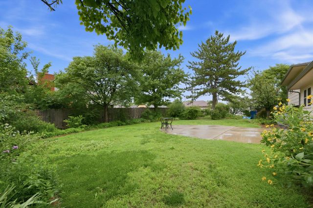 7006 E Stonegate St, Wichita, KS 67206