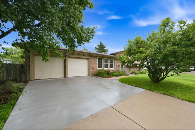 7006 E Stonegate St, Wichita, KS 67206