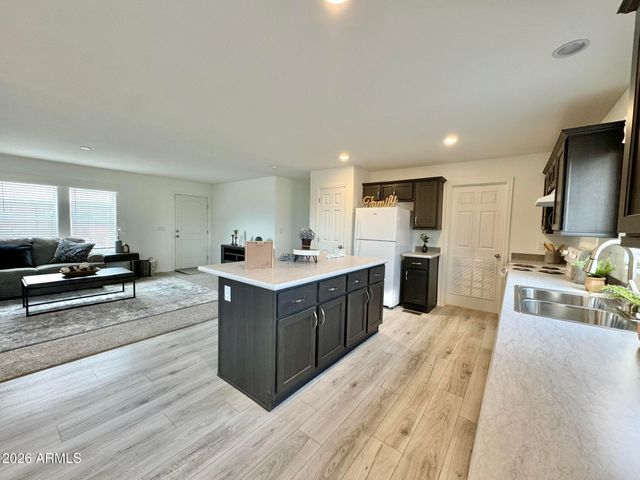 22428 W CHERI ANN Lane, Wittmann, AZ 85361