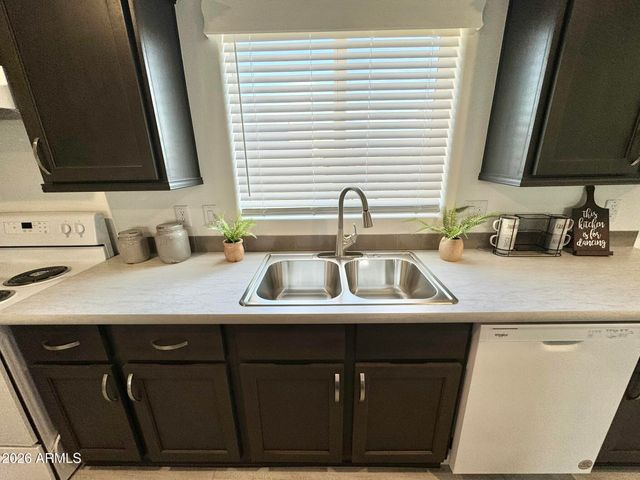 22428 W CHERI ANN Lane, Wittmann, AZ 85361