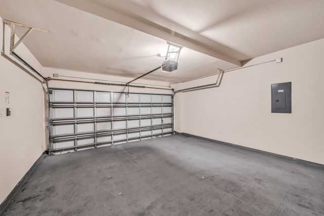 1607 W Dallas Street E, Houston, TX 77019