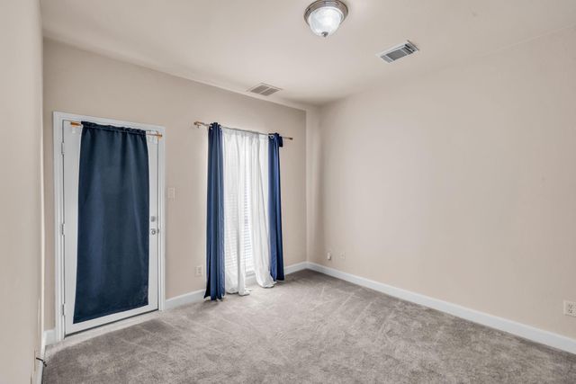 1607 W Dallas Street E, Houston, TX 77019