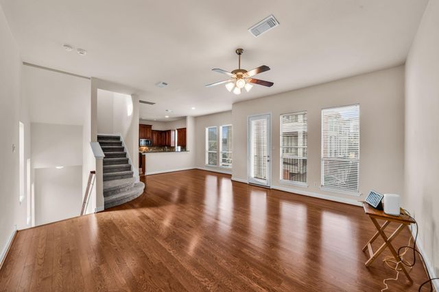 1607 W Dallas Street E, Houston, TX 77019