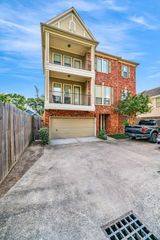 1607 W Dallas Street E, Houston, TX 77019