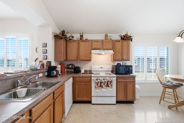 1880 COPPER STONE Drive E, Fleming Island, FL 32003