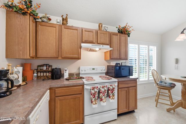 1880 COPPER STONE Drive E, Fleming Island, FL 32003