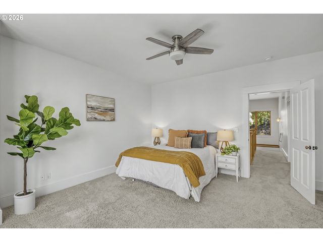 483 Nw SKYLINE CREST Rd, Portland, OR 97229