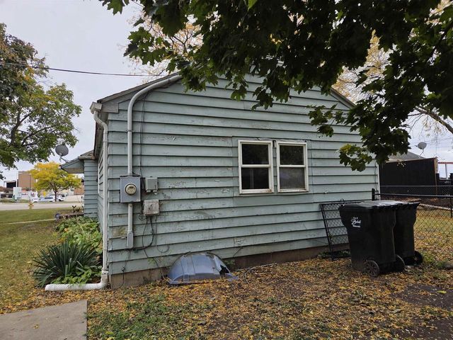 1804 Glen Avenue, Beloit, WI 53511